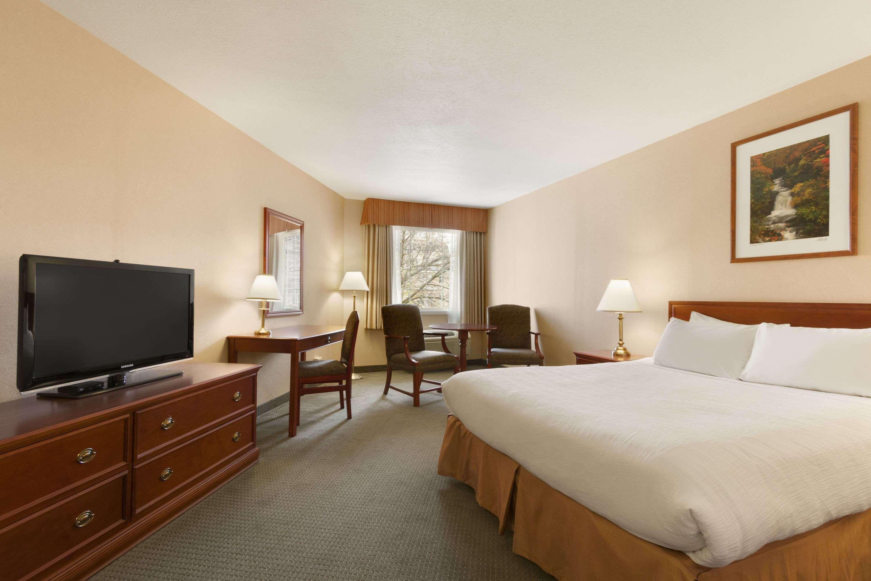Days Inn By Wyndham Guelph Eksteriør bilde