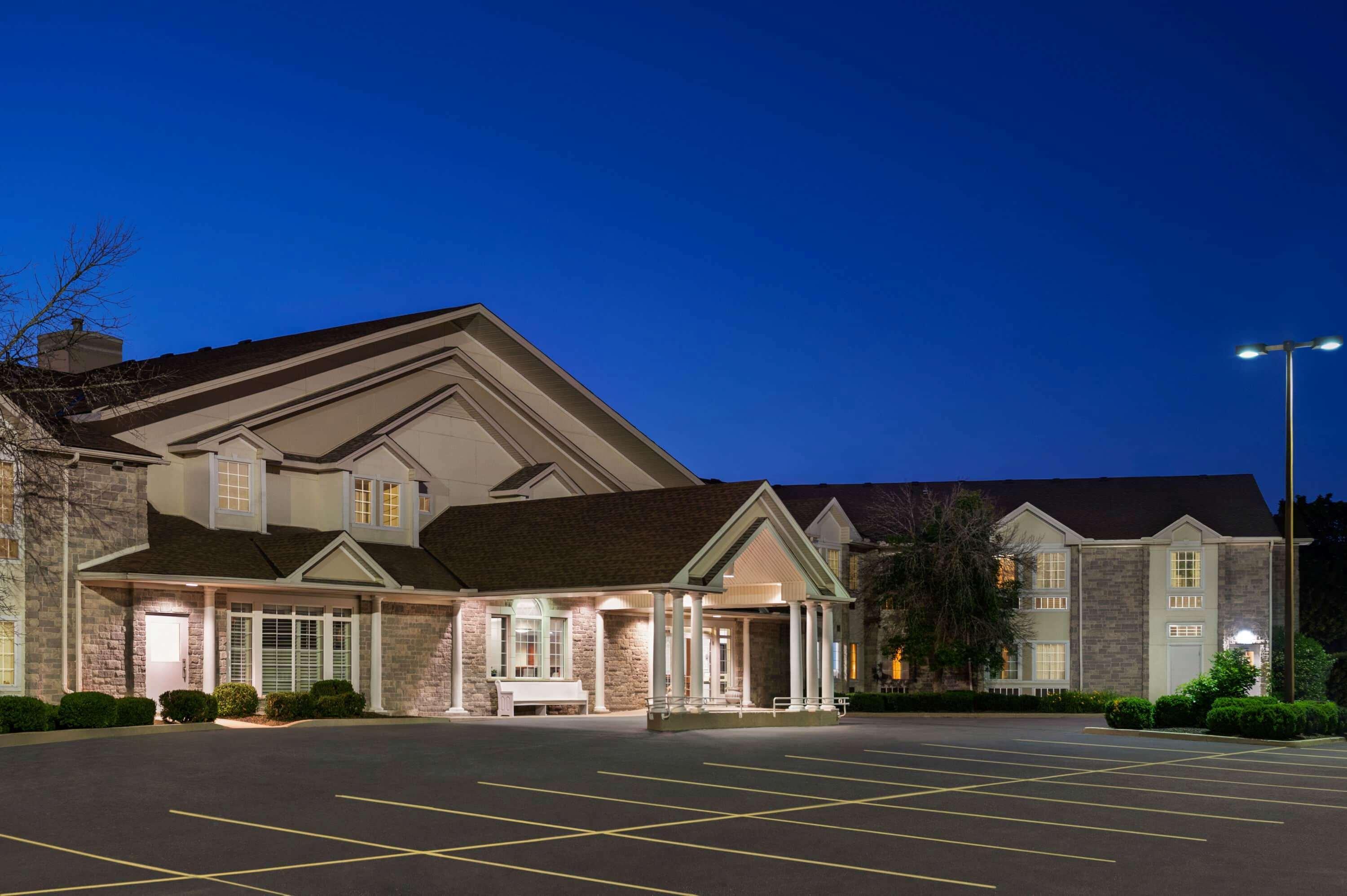 Days Inn By Wyndham Guelph Eksteriør bilde